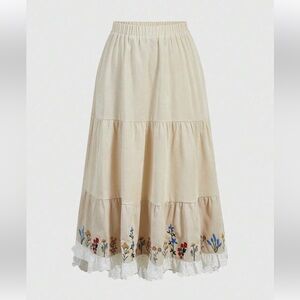 ROMWE Embroidered Floral Maxi Skirt in Cream Corduroy Size L (8-10)